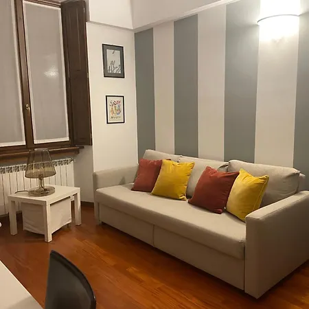 Lägenhet La Casa Di Ringhiera In Sarpi-sempione-moscova *