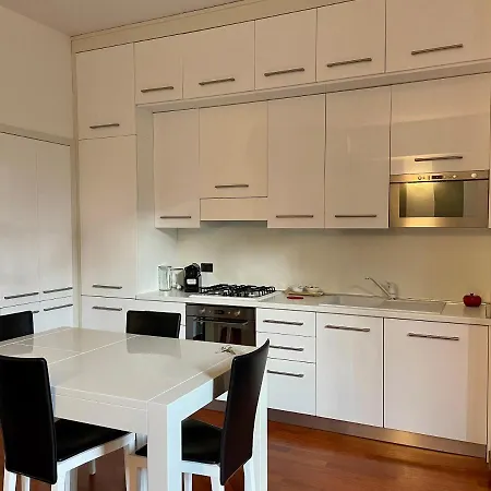 La Casa Di Ringhiera In Sarpi-sempione-moscova Mailand