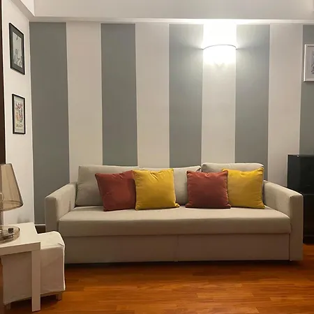 La Casa Di Ringhiera In Sarpi-sempione-moscova *